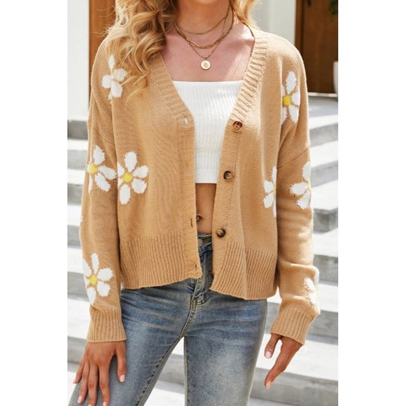 NWT-Loose Single-breasted Flower Knitting Cardigan - Picture 2 of 4